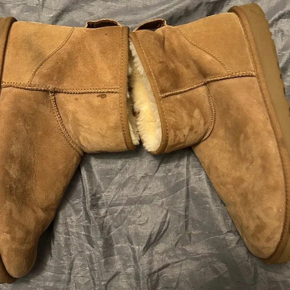Classic Mini Men Ugg Boot 🔥🥾 - Picture 2 of 5